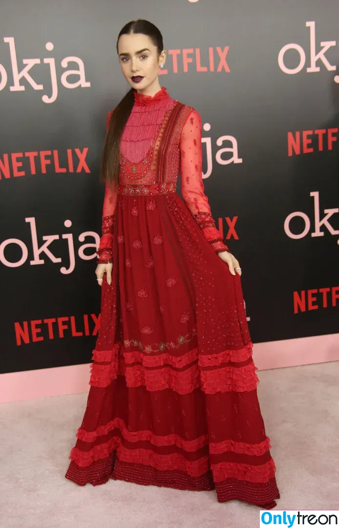 Lily Collins nude photo #0075 (lilyjcollins)