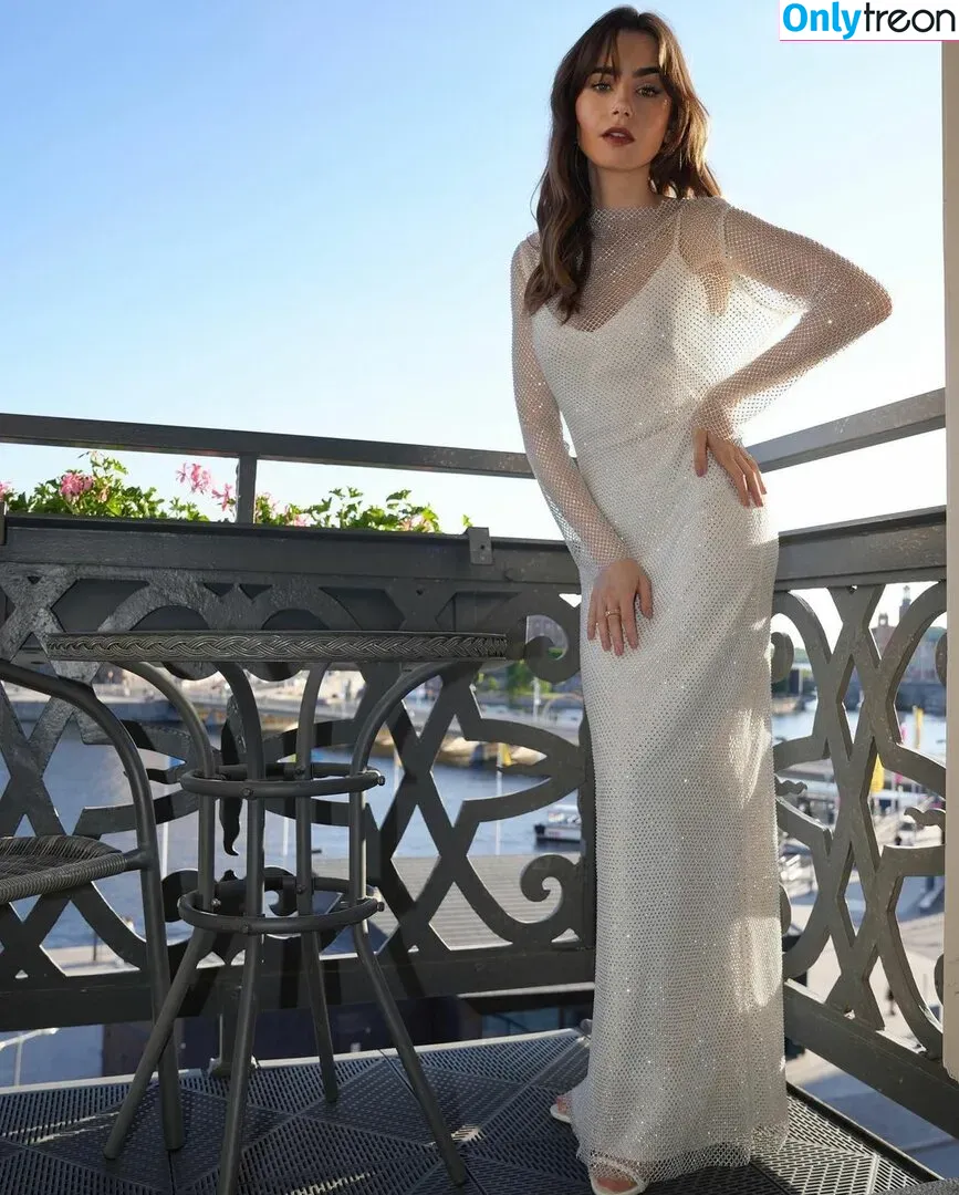 Lily Collins nude photo #0087 (lilyjcollins)