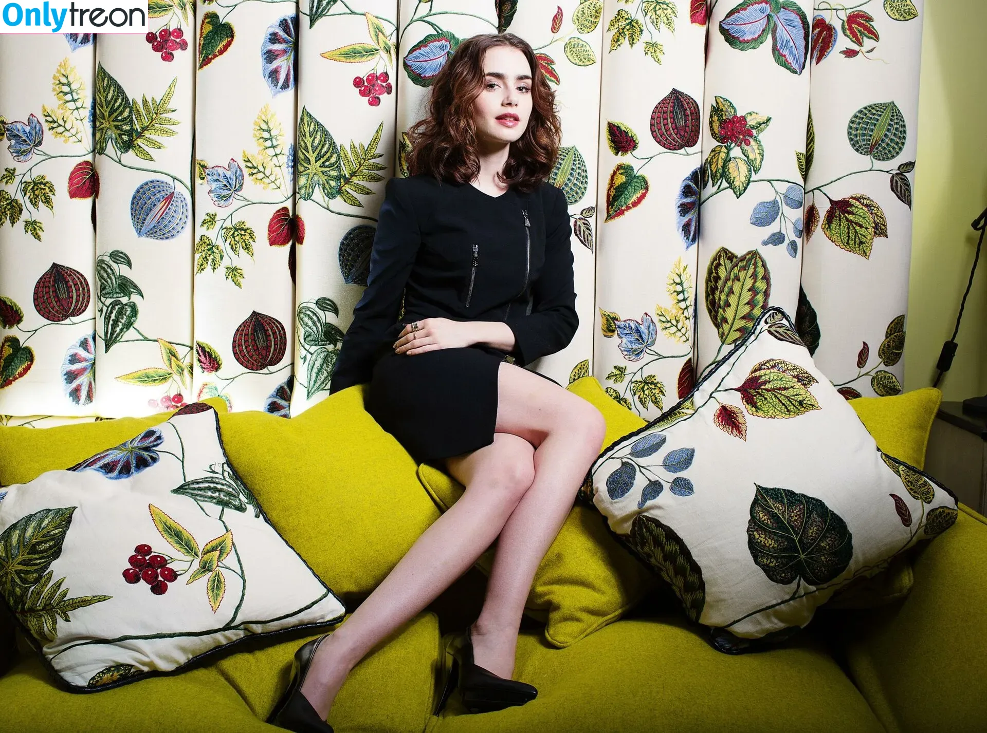 Lily Collins nude photo #0100 (lilyjcollins)