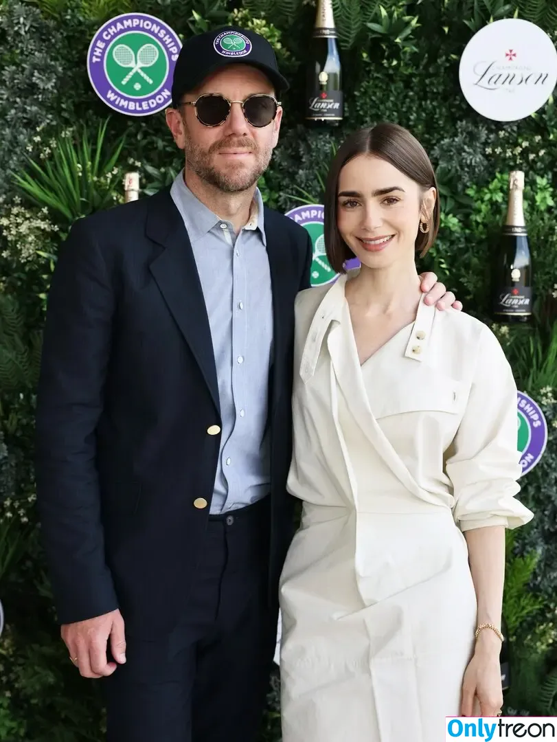 Lily Collins nude photo #1249 (lilyjcollins)