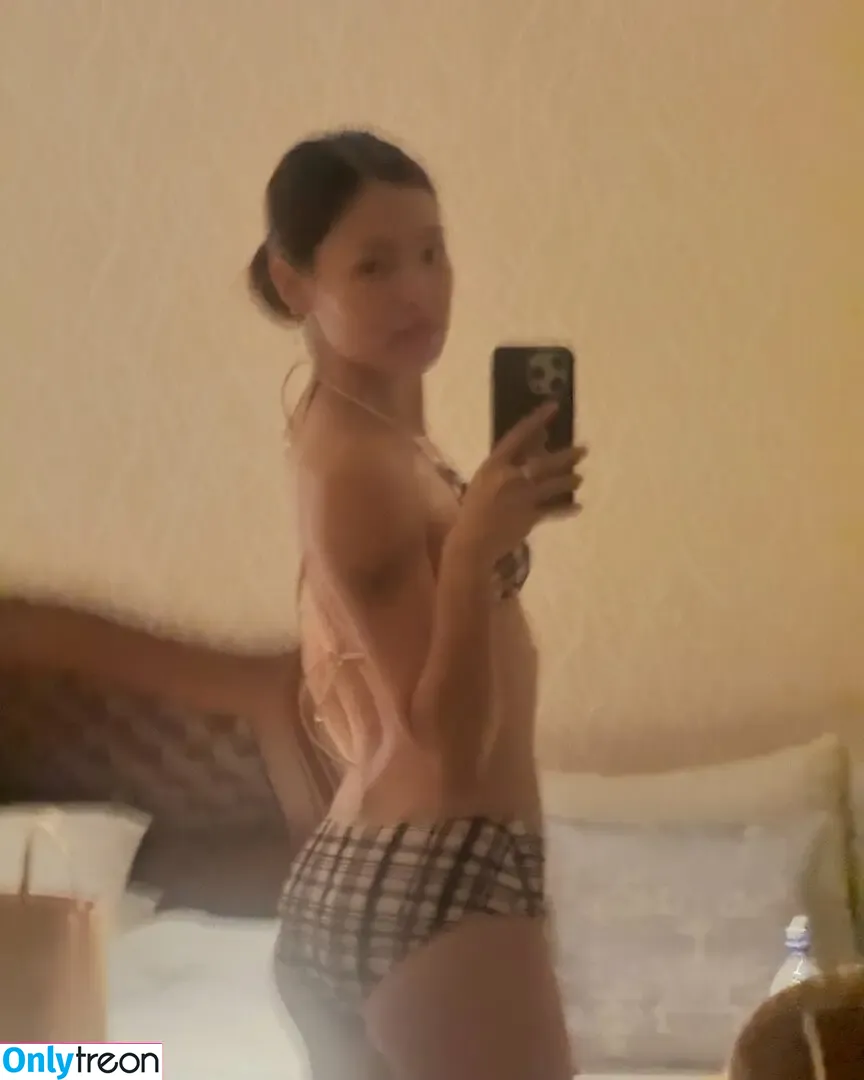 Lily Huang nude photo #0018 (lilly.official.free / lilyh.may / walmartjennie)