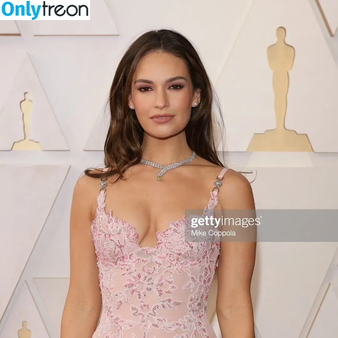 Lily James nude photo #0022 (lillyjames / lilyjamesofficial)