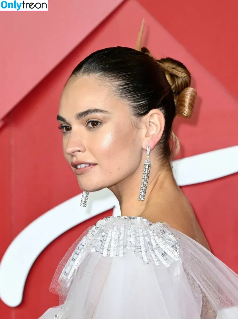 Lily James nude photo #0133 (lillyjames / lilyjamesofficial)