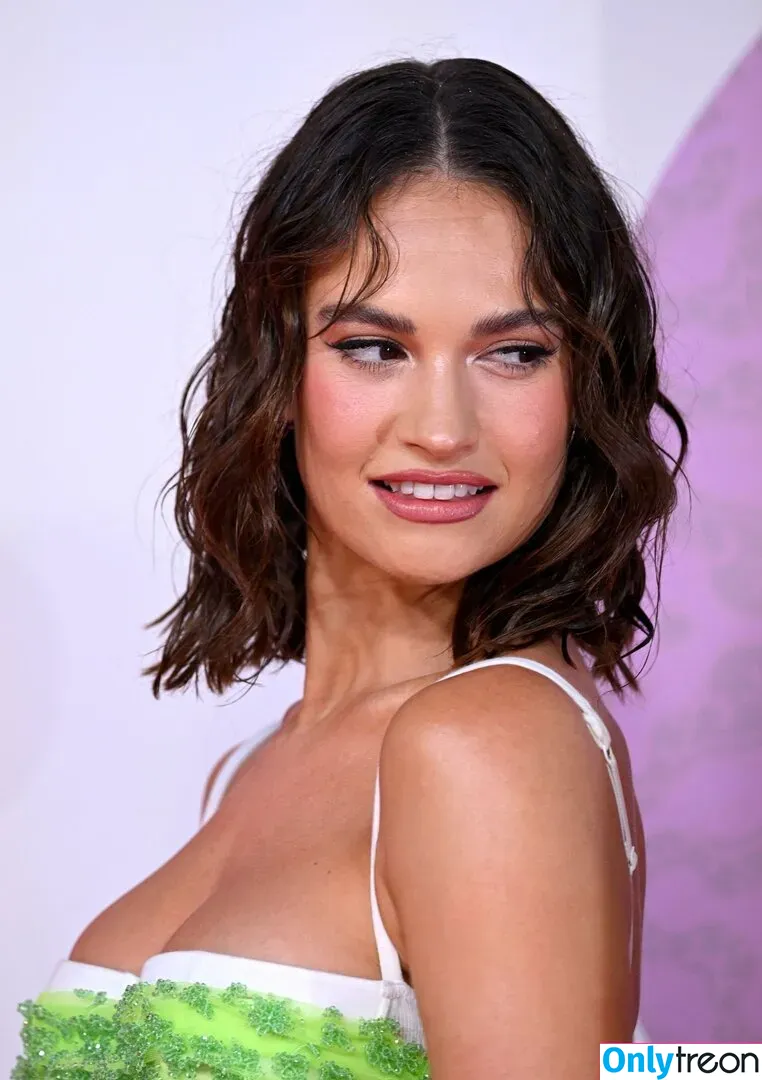 Lily James nude photo #0230 (lillyjames / lilyjamesofficial)