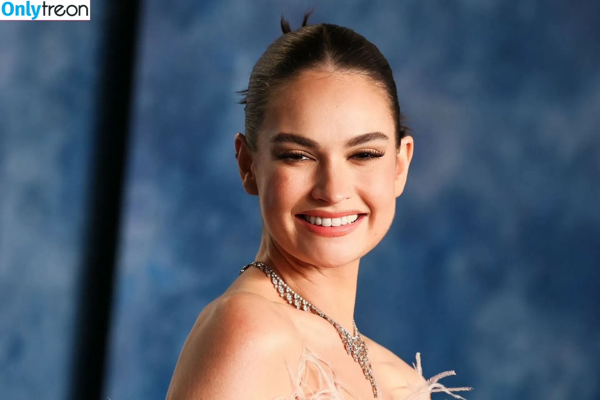Lily James nude photo #0343 (lillyjames / lilyjamesofficial)