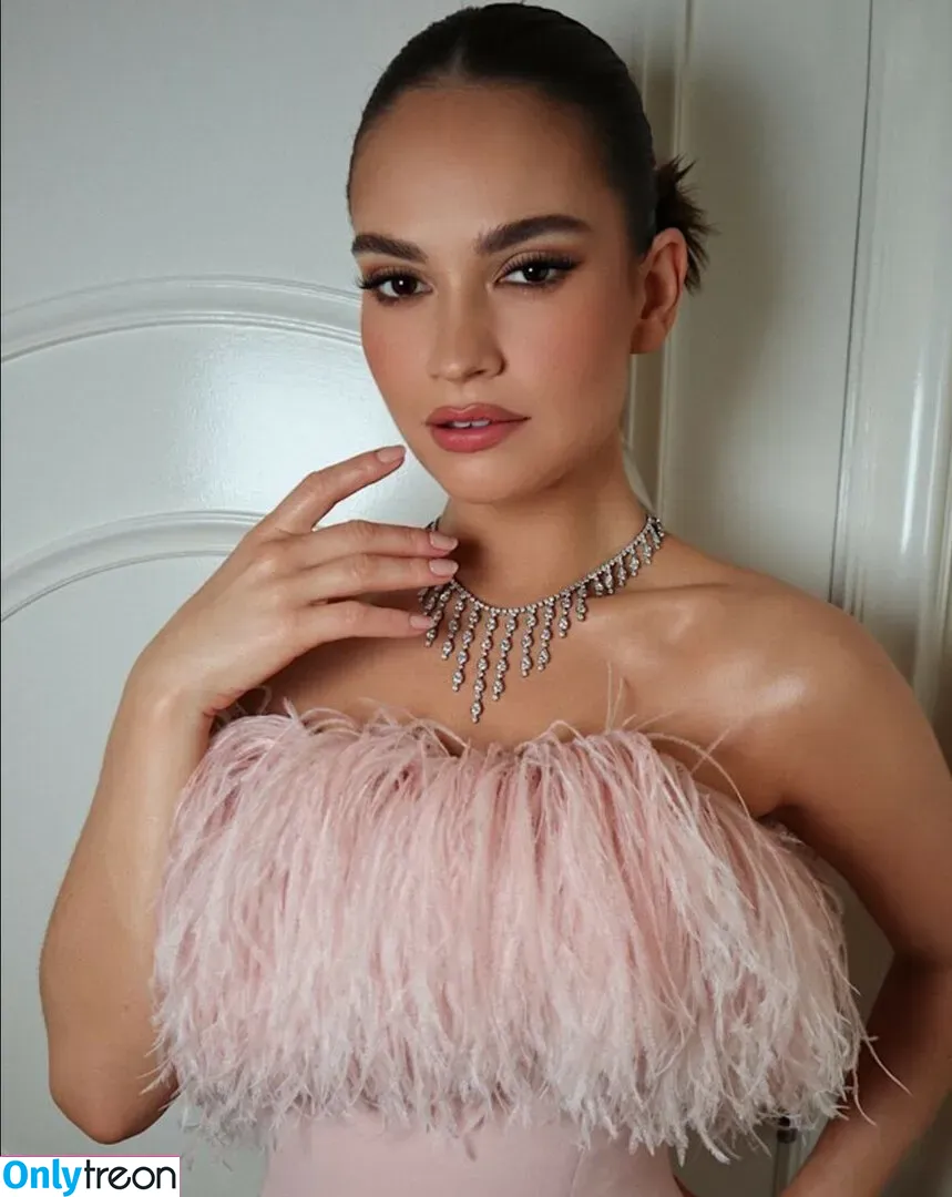 Lily James nude photo #0363 (lillyjames / lilyjamesofficial)