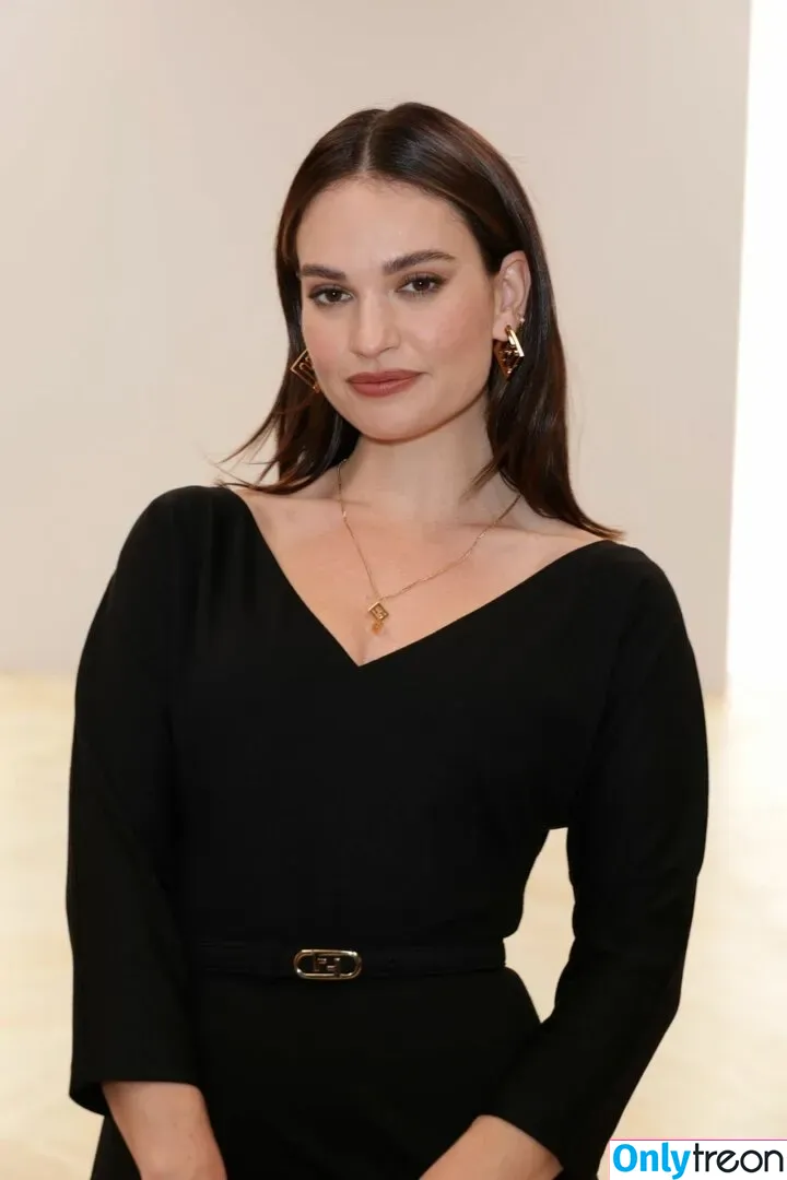 Lily James nude photo #0379 (lillyjames / lilyjamesofficial)