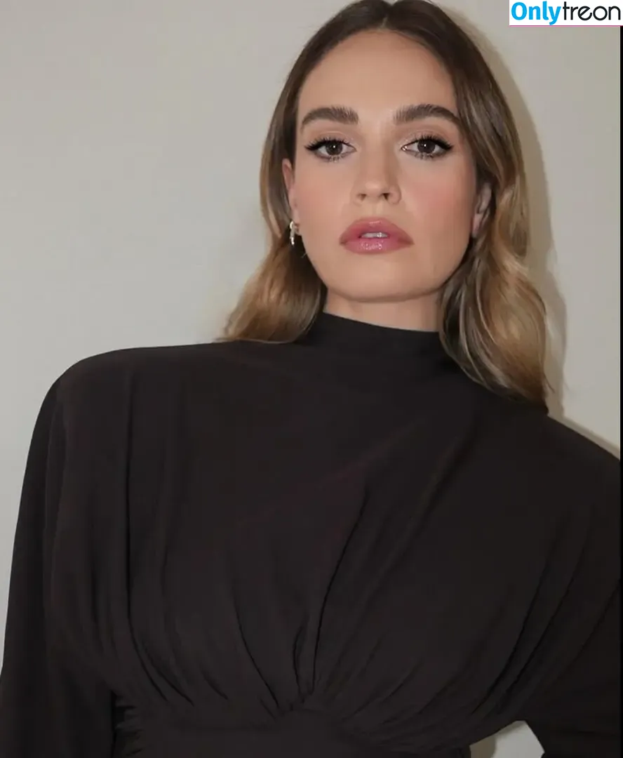 Lily James nude photo #1412 (lillyjames / lilyjamesofficial)