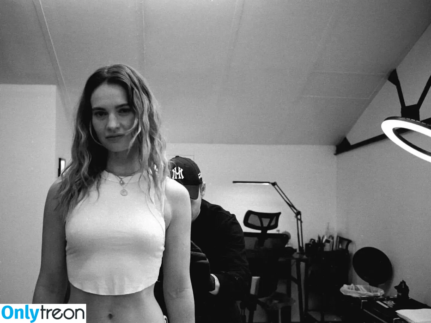 Lily James nude photo #1461 (lillyjames / lilyjamesofficial)