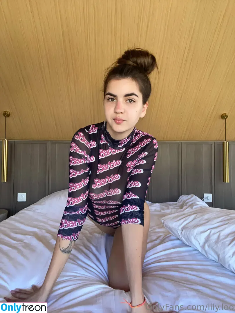 lily.loo nude photo #0011 (lily.loo)