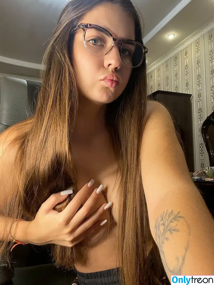 lily.loo nude photo #0023 (lily.loo)