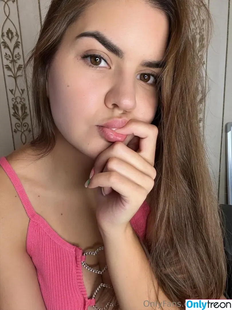 lily.loo nude photo #0084 (lily.loo)