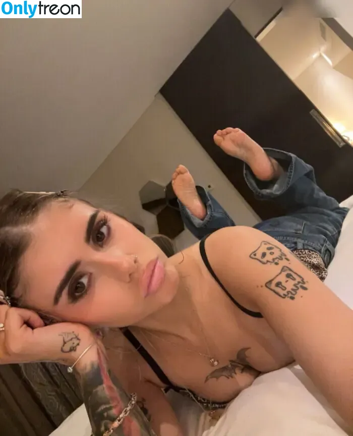 Lily Moon nude photo #0015 (Lily Moon)