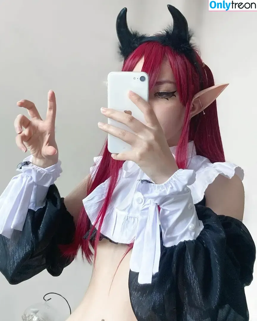 lilyacorncr nude photo #0003 (319228065 / uncorncerned)