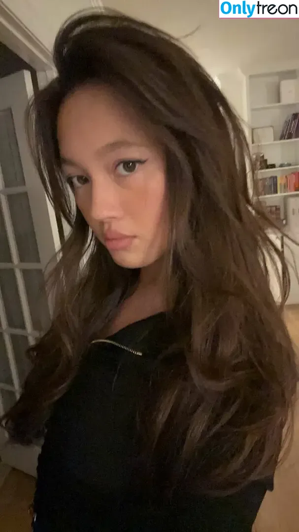 Lilychee nude photo #0562 (Lilychee)