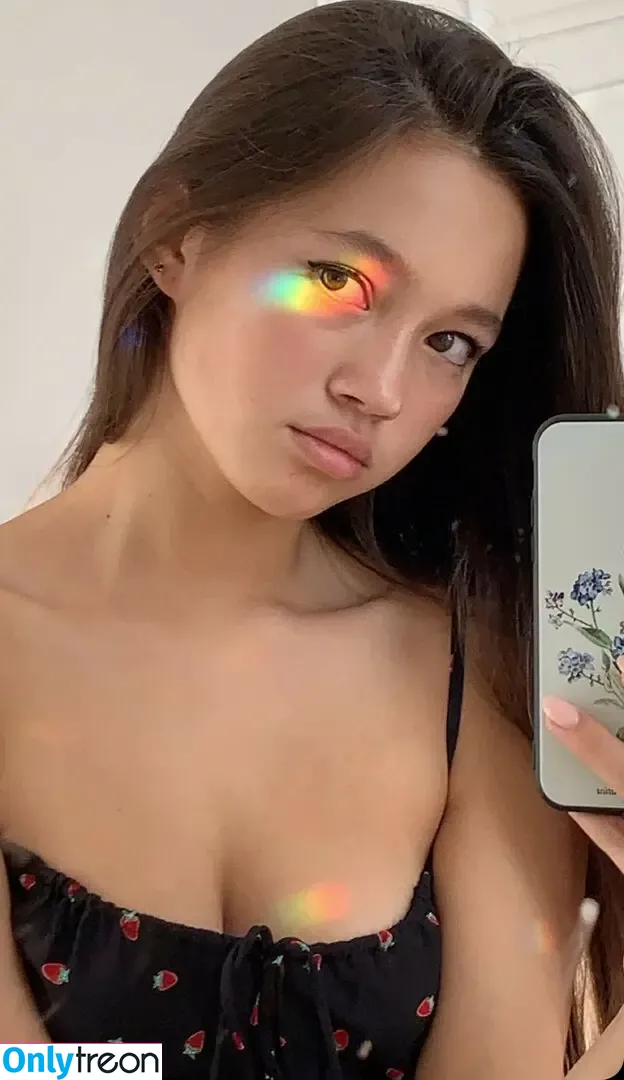 Lilychee nude photo #0618 (Lilychee)
