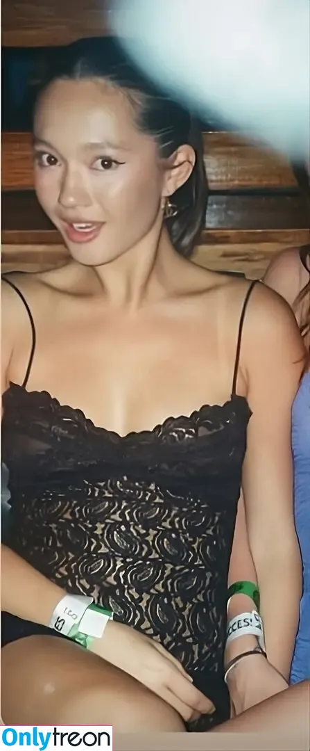 Lilychee nude photo #0926 (Lilychee)