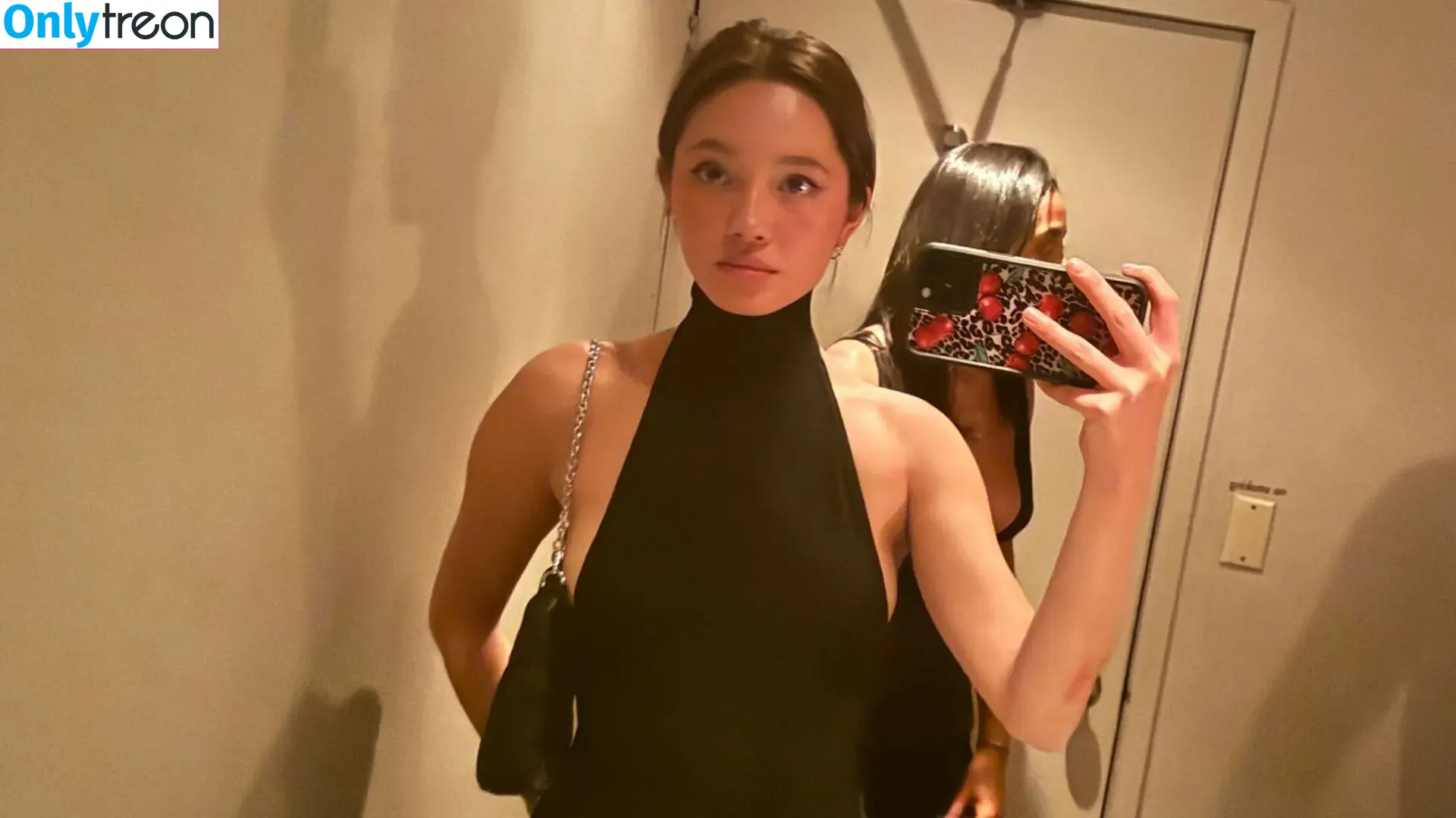 Lilychee nude photo #0941 (Lilychee)
