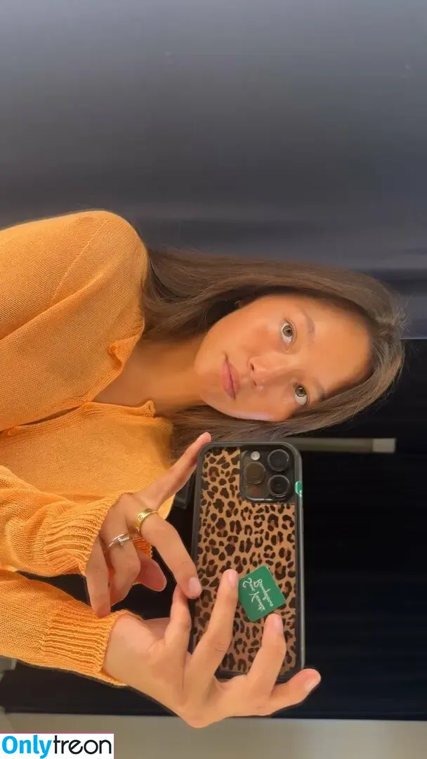 Lilychee nude photo #1793 (Lilychee)