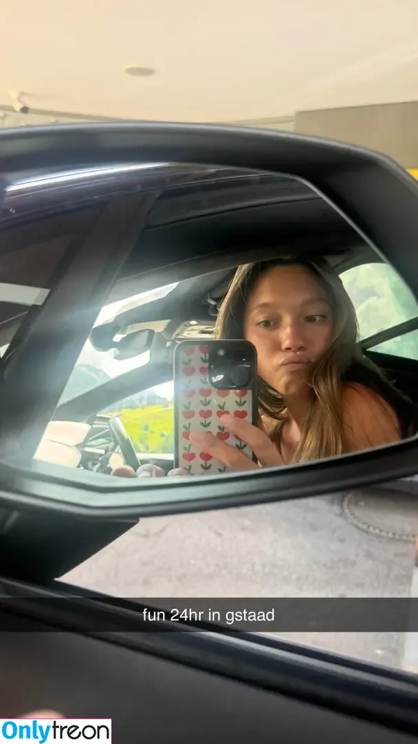 Lilychee nude photo #1884 (Lilychee)