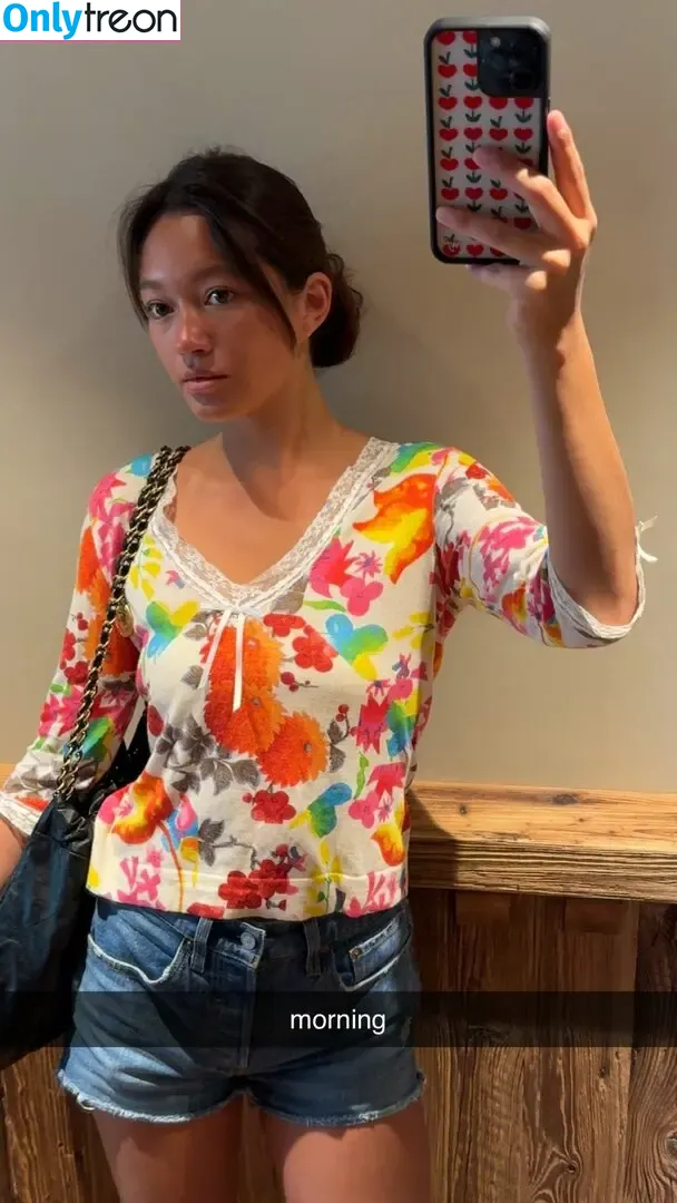 Lilychee nude photo #1908 (Lilychee)