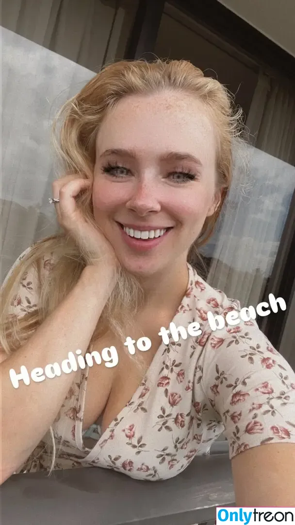 LilyMae nude photo #0036 (LilyMae)