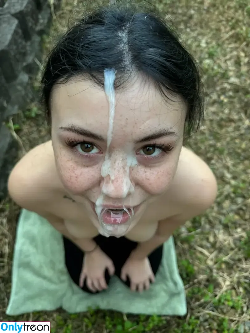 lilymercia nude photo #0002 (lilymercia_)