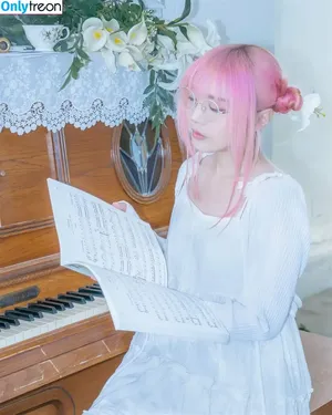 LilyPichu / onlysaber nude photo #0345