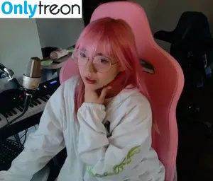 LilyPichu / onlysaber nude photo #0351