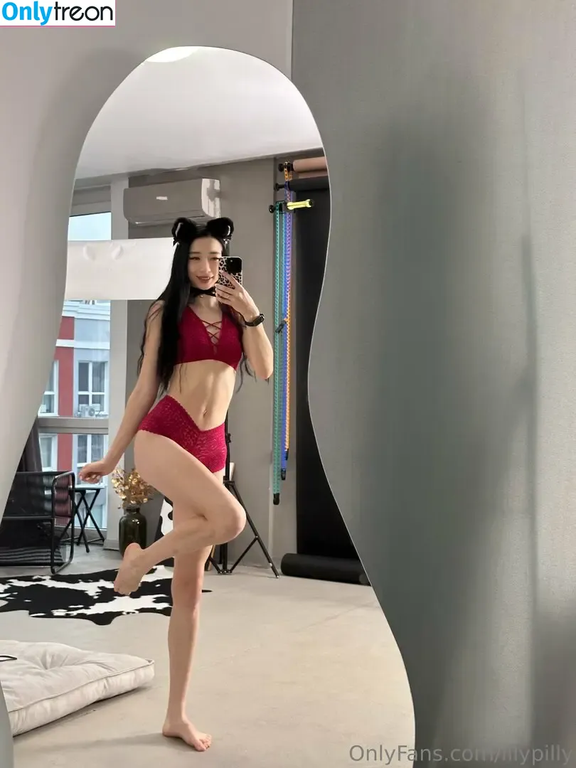 lilypilly nude photo #0011 (lilypilly_fotografie)