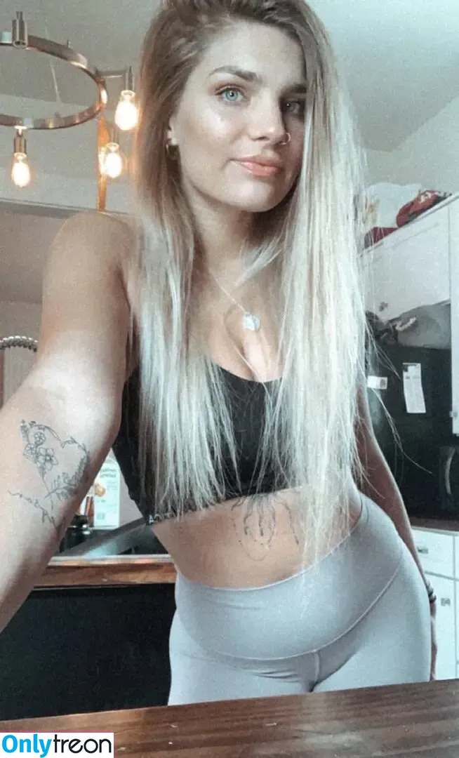 lilyraexoxo nude photo #0023 (morgannn)