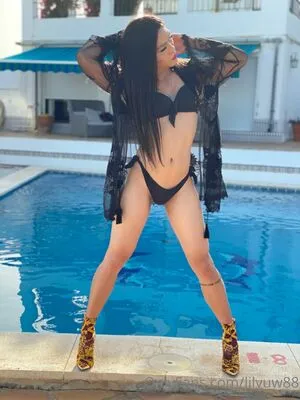 lilyuw88 / ts_lilyuw88 nude photo #0135