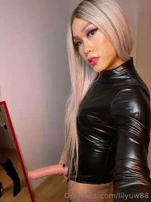 lilyuw88 / ts_lilyuw88 nude photo #0303