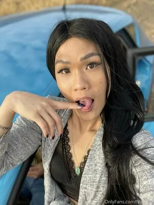 lilyuw88 / ts_lilyuw88 nude photo #0375