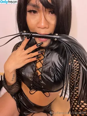 lilyuw88 / ts_lilyuw88 nude photo #0676