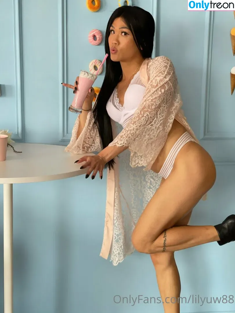lilyuw88 nude photo #0145 (ts_lilyuw88)