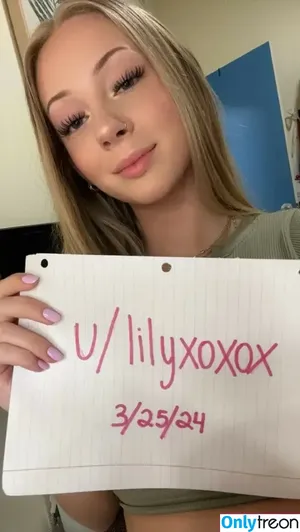 Lilyxoxox / lilyxoxoxo / lilyyxoxo nude photo #0011