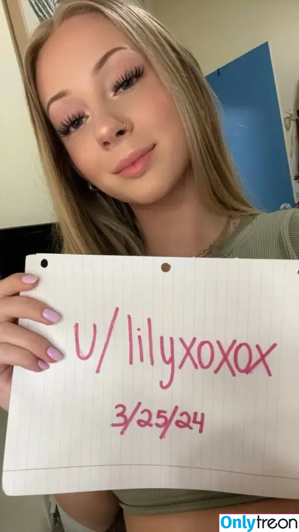 Lilyxoxox nude photo #0011 (lilyxoxoxo / lilyyxoxo)