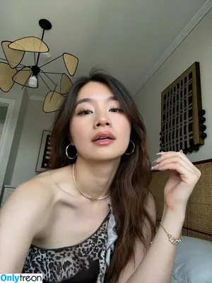 Lin ASMR / linlinasmr nude photo #0072