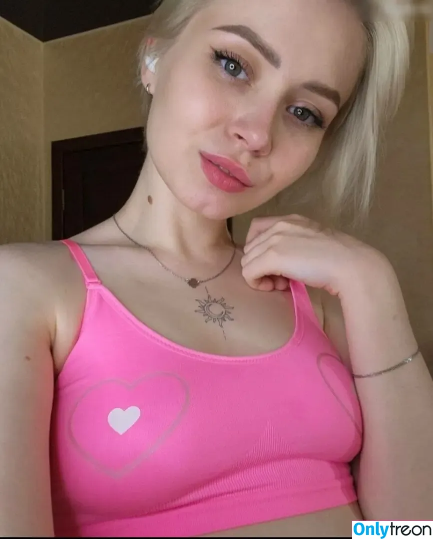 Lina.hlr nude photo #0192 (Lina.hlr)
