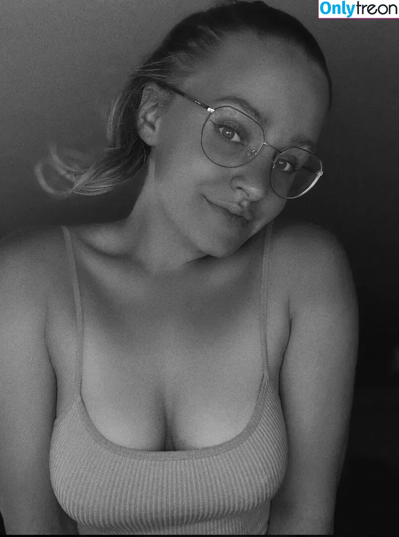 Lina-Klein nude photo #0081 (Lina Klein / LinaKlein2000 / MDH / official_linaklein)