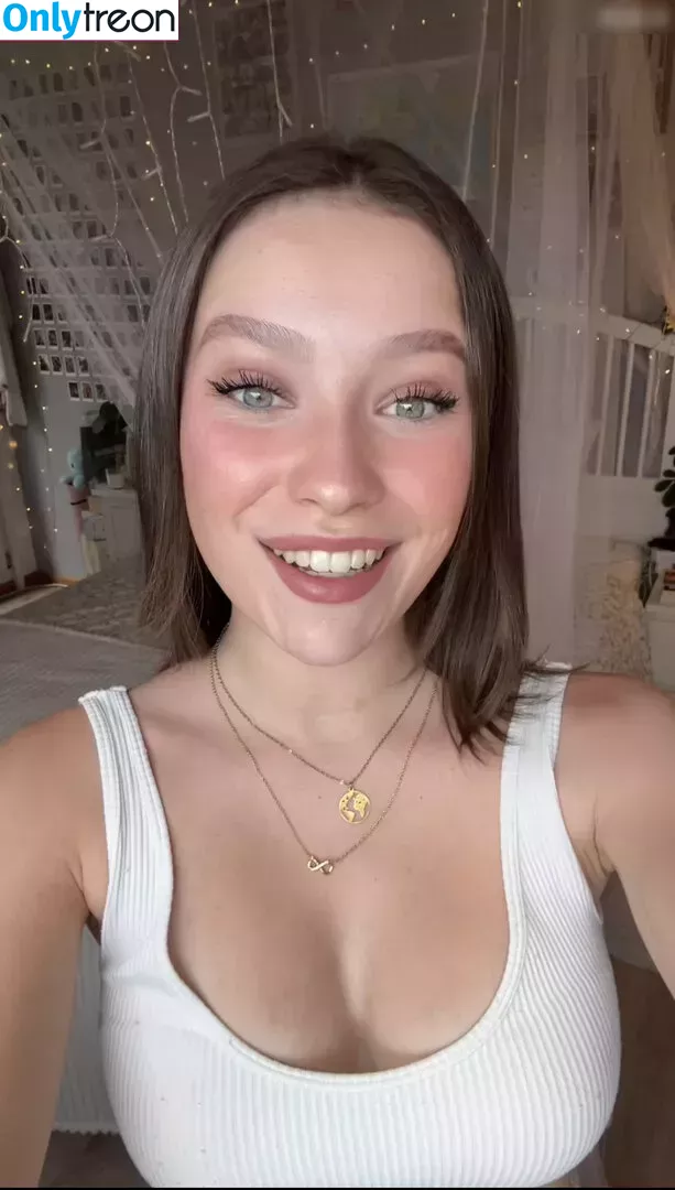 Lina Valeska nude photo #0283 (its_liinaaaa)