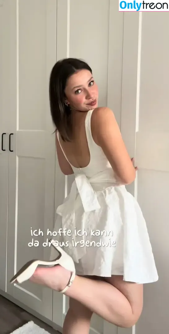 Lina Valeska nude photo #0631 (its_liinaaaa)
