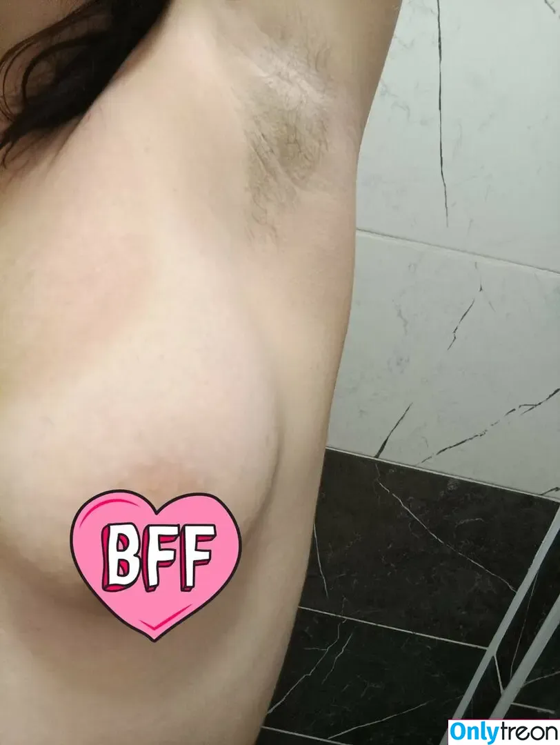 Linagothcreepy nude photo #0004 (Linagothcreepy)