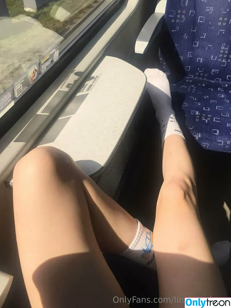linalumshore nude photo #0018 (linalumshore)