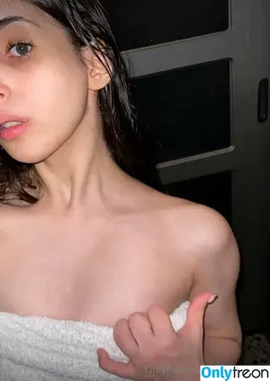  nude photo #0003