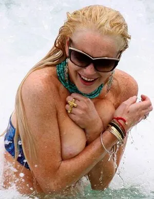 Lindsay Lohan / lindsaylohan / lindsaylohan201 nude photo #0141