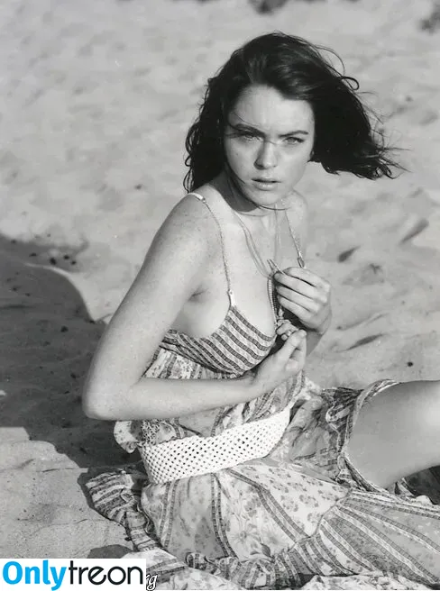 Lindsay Lohan nude photo #0271 (lindsaylohan / lindsaylohan201)