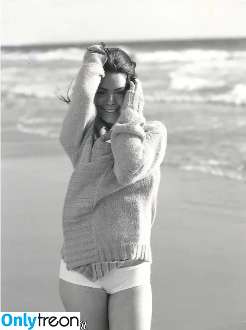 Lindsay Lohan nude photo #0282 (lindsaylohan / lindsaylohan201)