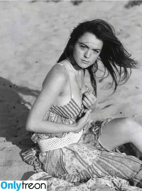 Lindsay Lohan nude photo #0288 (lindsaylohan / lindsaylohan201)